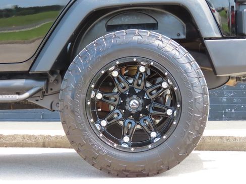 Used 2014 Jeep Wrangler Unlimited Sport AWD/4WD image 15