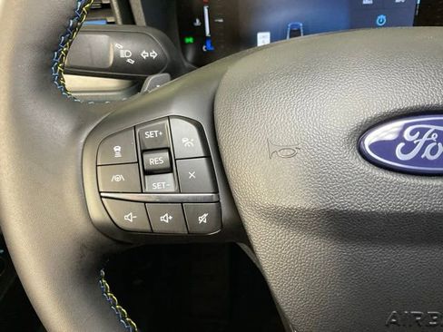 New 2025 Ford Maverick Lobo image 25