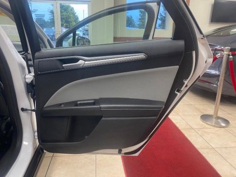 Used 2016 Ford Fusion S image 14