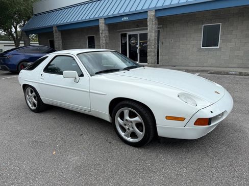 Used 1987 Porsche 928 S4 RWD image 9