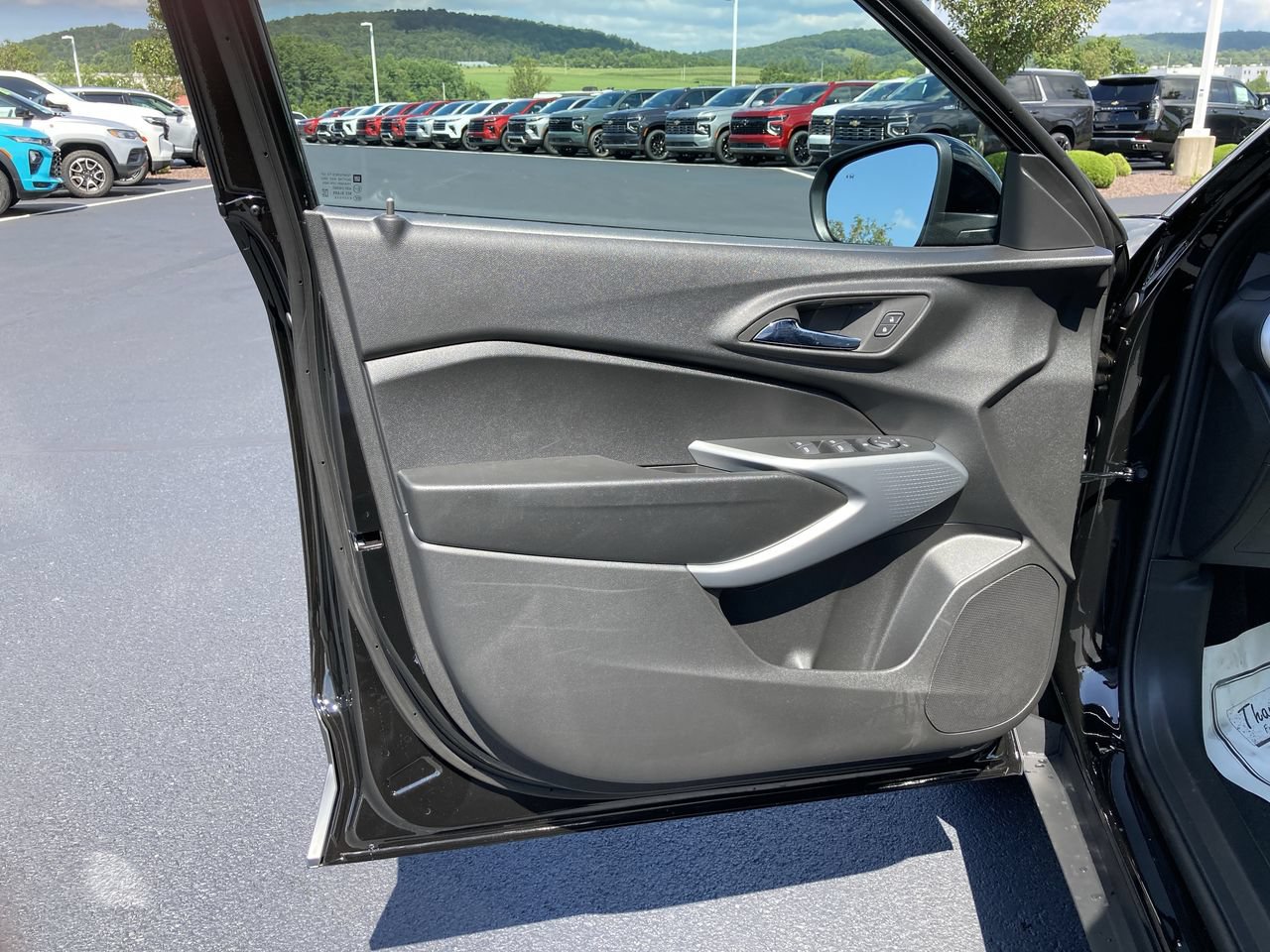 New 2026 Chevrolet Trax RS w/ Sunroof Package FWD image 22