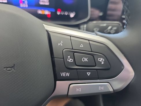 New 2027 Volkswagen Jetta SE FWD image 32