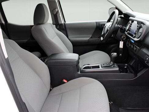 Certified 2021 Toyota Tacoma SR image 24
