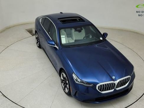 Used 2025 BMW i5 xDrive40 w/ Premium Package AWD/4WD image 76