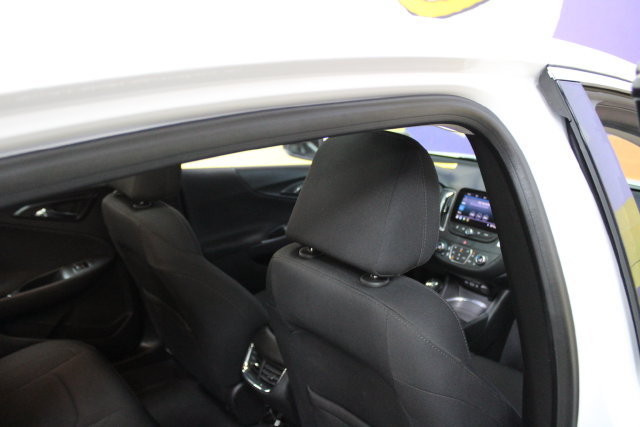 Used 2019 Chevrolet Malibu LT w/ LT True North Edition FWD image 10