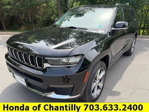 Used 2021 Jeep Grand Cherokee L Limited AWD/4WD image 3