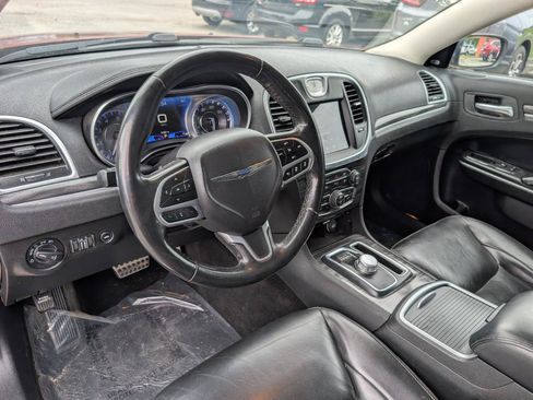 Used 2021 Chrysler 300 Touring L RWD image 16