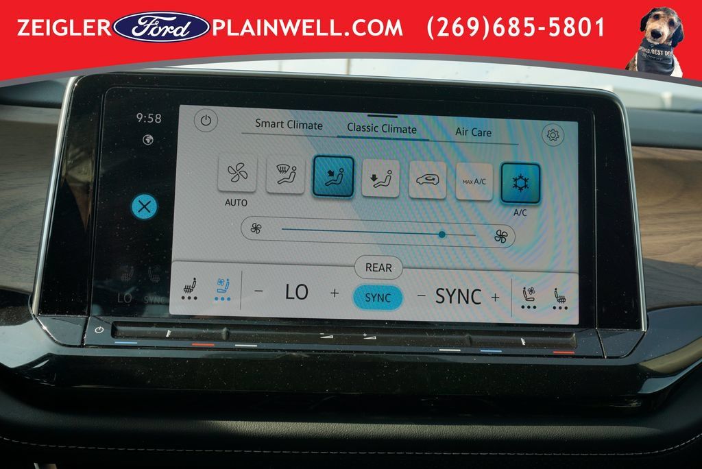 Used 2025 Volkswagen Atlas SE FWD image 23