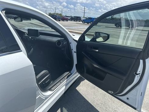 Used 2022 Lexus IS 350 F Sport RWD image 23