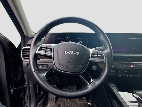 Certified 2024 Kia Telluride S w/ S Sunroof Package AWD/4WD image 14