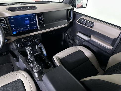 Used 2022 Ford Bronco Wildtrak AWD/4WD image 36