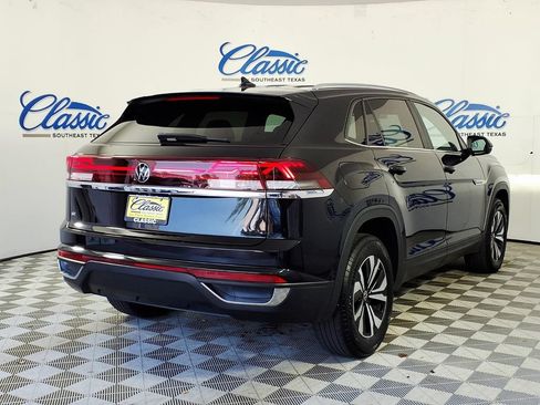 Used 2024 Volkswagen Atlas Cross Sport SE FWD image 6