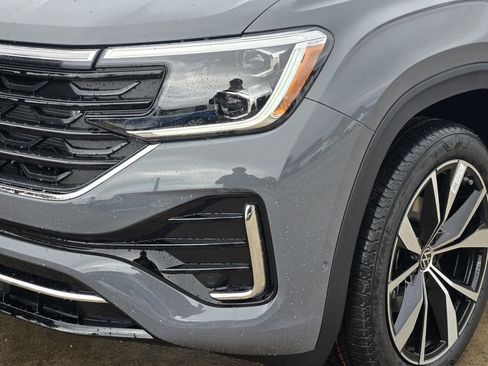 New 2026 Volkswagen Atlas SEL Premium R-Line AWD/4WD image 6