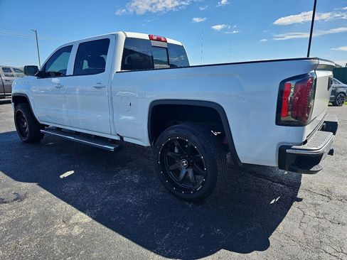 Used 2018 GMC Sierra 1500 SLT w/ All Terrain Package AWD/4WD image 4