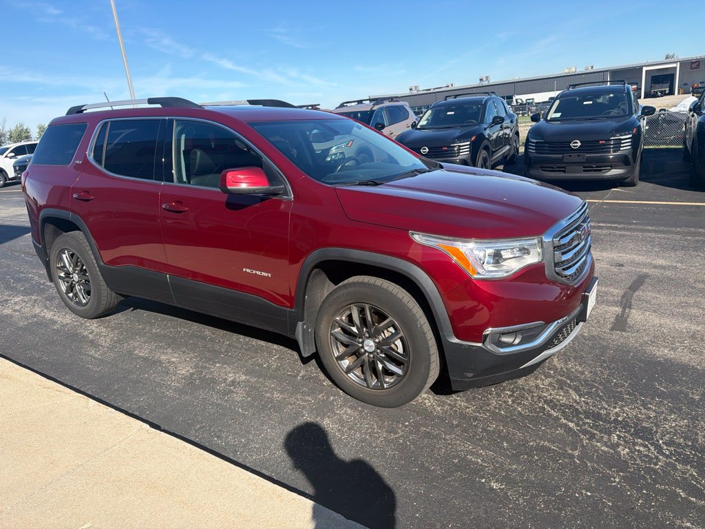 Used 2017 GMC Acadia SLT AWD/4WD image 3