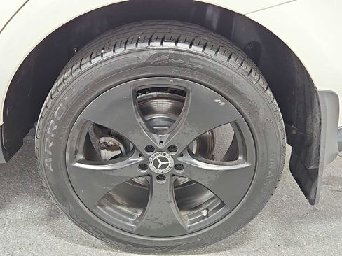 Used 2018 Mercedes-Benz GLE 350 4MATIC image 5