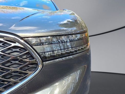 Used 2025 Genesis G90 3.5T AWD/4WD image 28