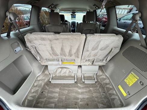 Used 2010 Toyota Sienna LE image 14