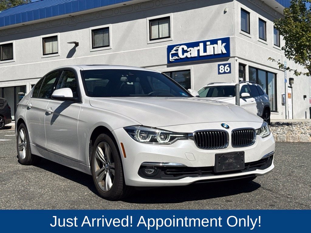 Used 2018 BMW 330i xDrive Sedan AWD/4WD image 1