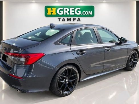 Used 2023 Honda Civic Sport image 6