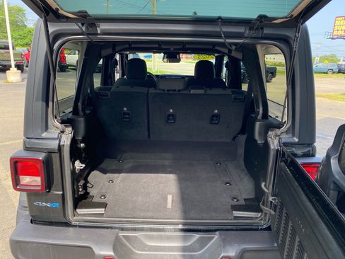 Used 2025 Jeep Wrangler Unlimited Sport S 4xe AWD/4WD image 23
