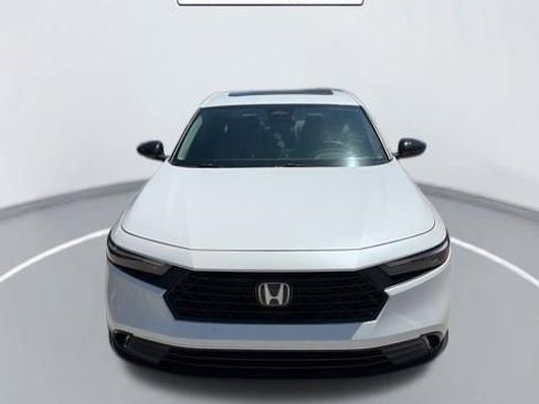 Used 2025 Honda Accord SE image 13