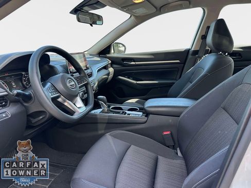 Used 2023 Nissan Altima 2.5 SV AWD/4WD image 16