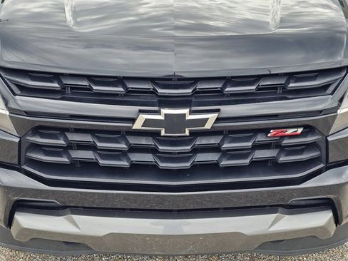 Used 2021 Chevrolet Colorado Z71 w/ Z71 Midnight Edition AWD/4WD image 3