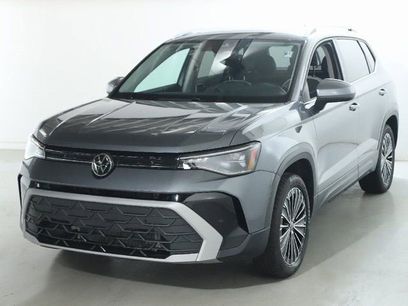 Used 2025 Volkswagen Taos SE
