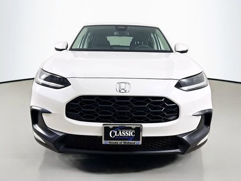 New 2026 Honda HR-V LX image 2