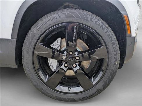 New 2026 Land Rover Defender 130 S image 10