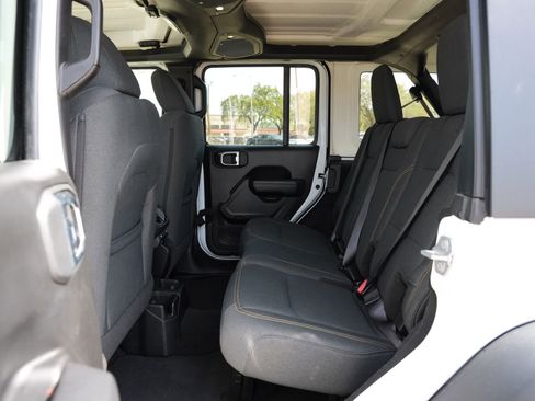 Used 2025 Jeep Wrangler Sport S image 20