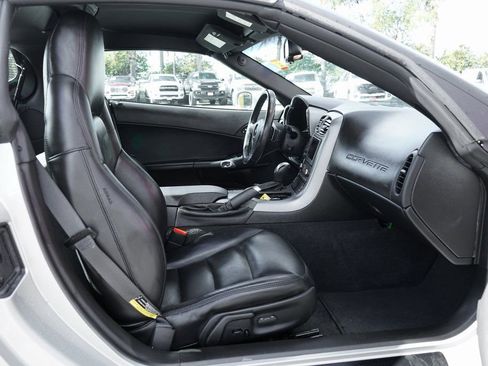 Used 2006 Chevrolet Corvette Coupe w/ Preferred Equipment Group image 42