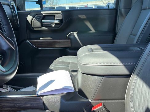 Certified 2022 Chevrolet Silverado 2500 High Country w/ Safety Package II image 8