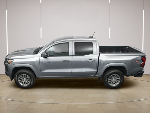 Used 2026 Chevrolet Colorado LT w/ Advanced Trailering Package AWD/4WD image 30