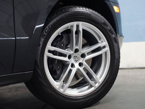 Used 2021 Porsche Macan AWD/4WD image 34