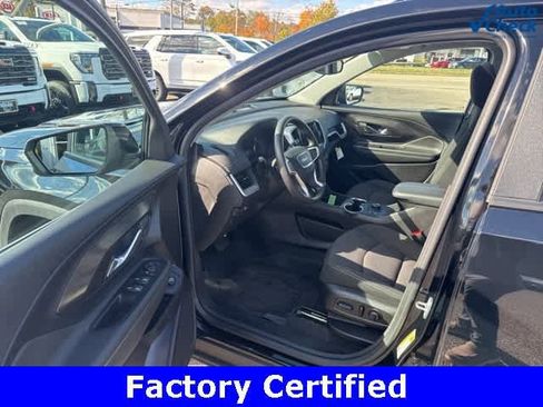 Certified 2024 GMC Terrain SLE w/ Driver Convenience Package image 17