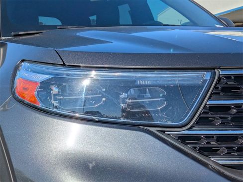 Used 2020 Ford Explorer XLT w/ Equipment Group 202A image 10