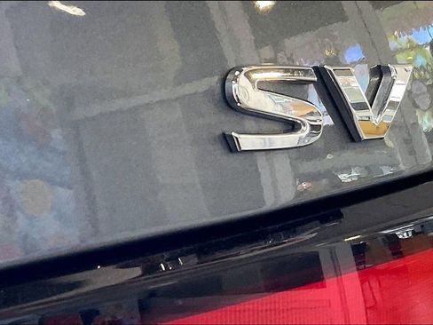 Used 2024 Nissan Sentra SV FWD image 19
