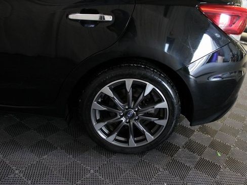 Used 2022 Subaru Impreza 2.0i Limited image 9