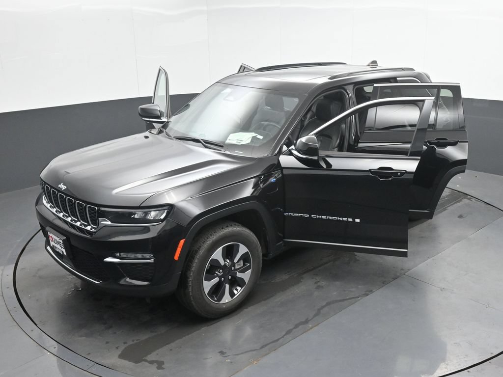 Used 2024 Jeep Grand Cherokee Limited 4xe AWD/4WD image 51