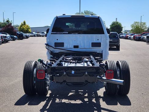 New 2026 Ford F550 4x4 Crew Cab image 6