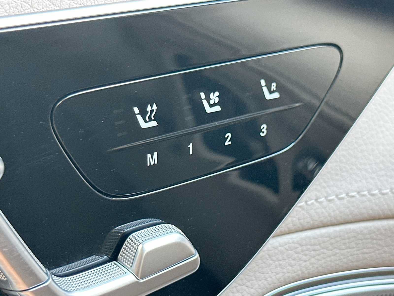 Used 2023 Mercedes-Benz EQS 450+ SUV image 21