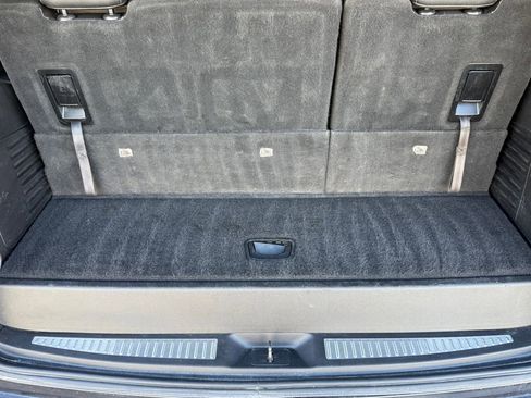 Used 2018 Chevrolet Tahoe LT image 24