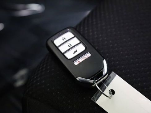 Used 2016 Honda HR-V EX image 32