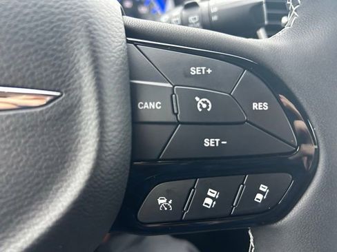 New 2026 Chrysler Pacifica Select w/ S Appearance Package image 19