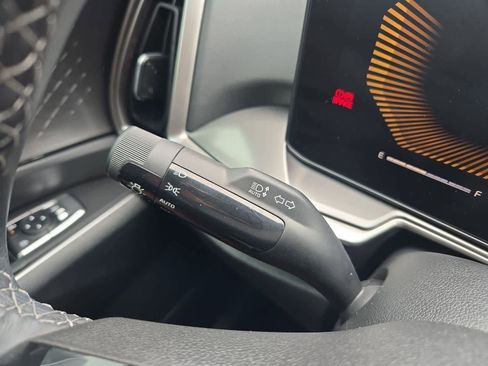 Certified 2025 Kia Sorento S image 25