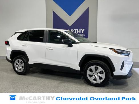 Used 2025 Toyota RAV4 LE AWD/4WD image 3