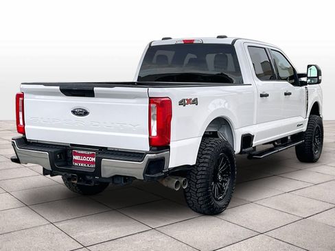 Used 2025 Ford F250 XLT image 15