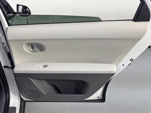 Used 2022 Hyundai Ioniq 5 SE image 42